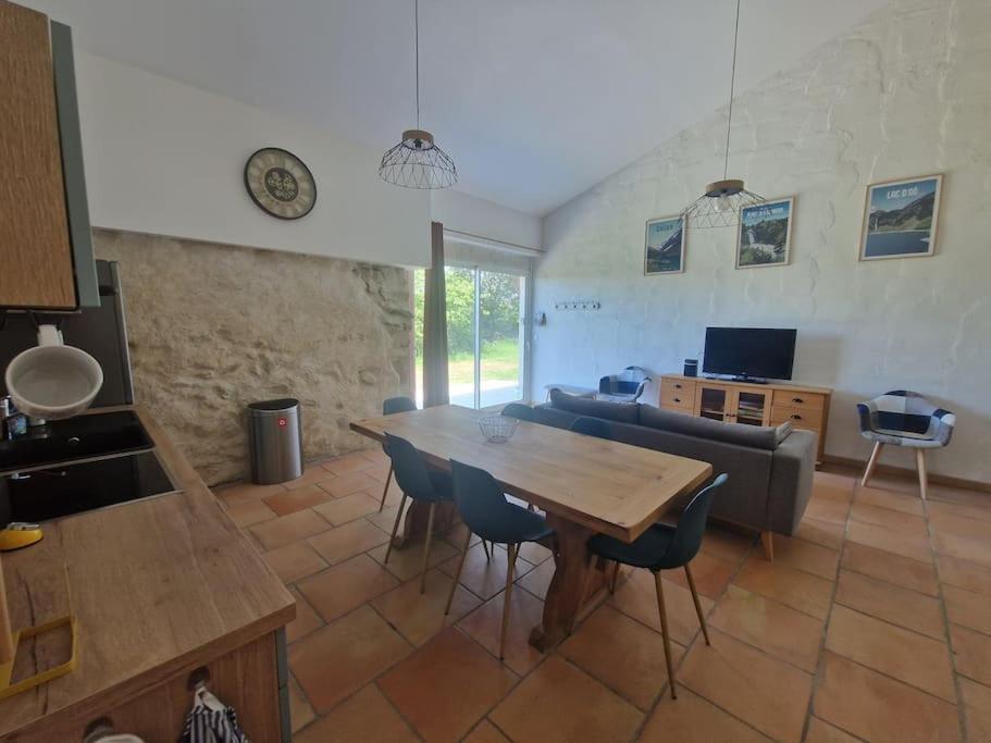Ferme Ariegeoise, Gite Du Lac Unzent Exterior foto